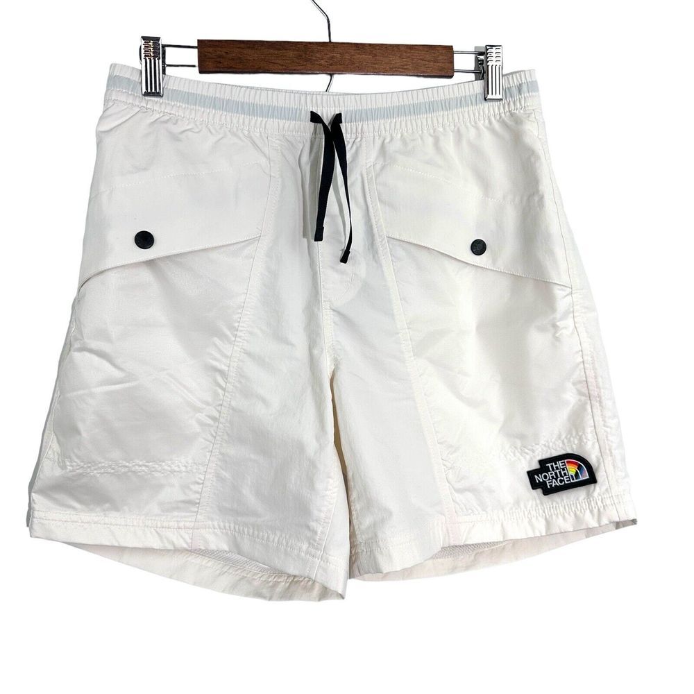 NWT THE NORTH FACE Men's‎ Pride Windwall 6" Outline Shorts Gardenia White Small